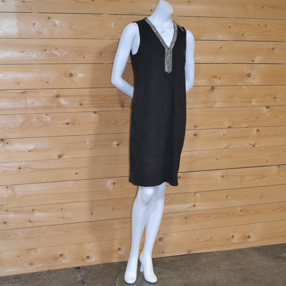 Women's Black Sleeveless Dress